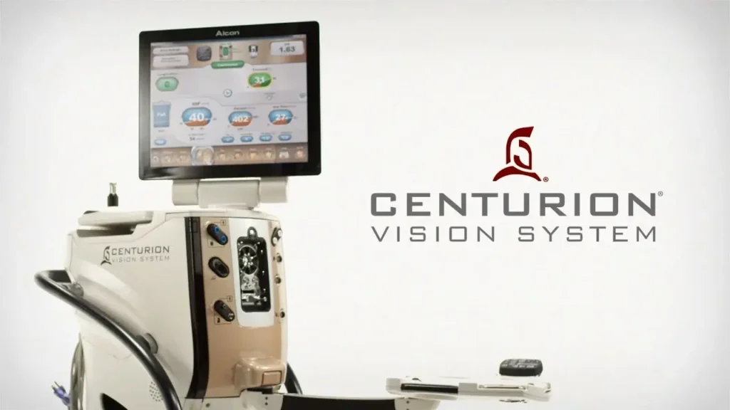 使用强大的 CENTURION 视觉系统,体验更安全、更先进的白内障手术。